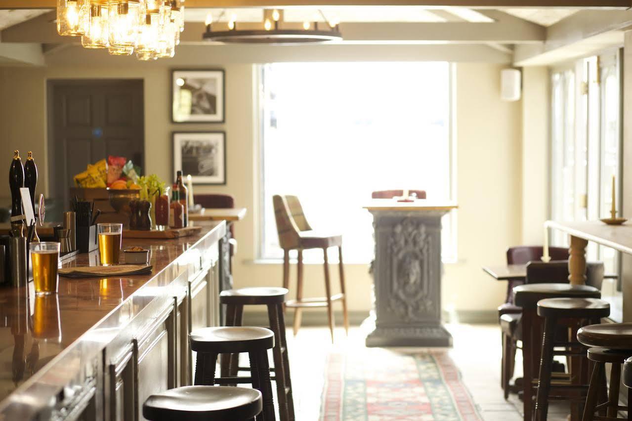 Crab & Boar Newbury  Luaran gambar
